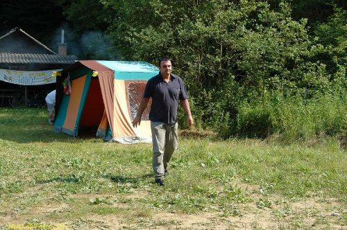 Tito hÃ¡tÃ¡rÃ¡rol is folyt a vÃ­z !!!! JÃ³l kiszÃºrtam vele! De pÃ©nzt nem kÃ©rtem a fogyÃ³zÃ¡sÃ©rt.....:-)
